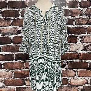 Umgee Dress Green Cream Short Shift Size Medium Ikat Print